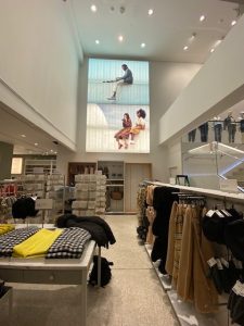 Interior Retail Signs Display for Business in NYC
